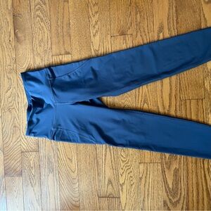 Old Navy Active Sculpting Leggings in Deep Blue